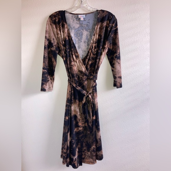 LuLaRoe Dresses & Skirts - LuLaRoe Michelle Wrap Dress Brown Black Abstract Ice Wash Size XS
